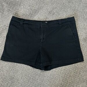 Soho New York & Company Black Mid Rise Chino Shorts - Women's Size 16